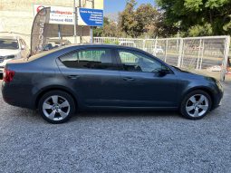 
										SKODA | OCTAVIA | 2018 completo									