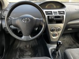 Toyota Yaris — foto 28 de 40