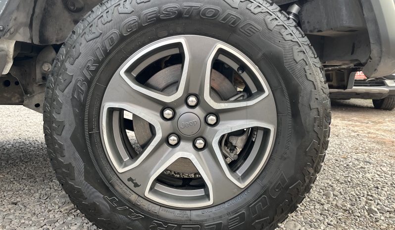 Jeep Wrangler — foto 12 de 40
