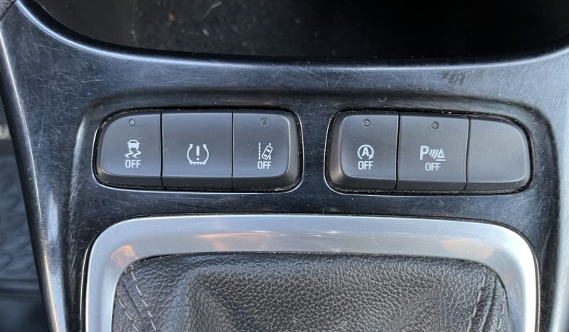 Opel Crossland — foto 18 de 40