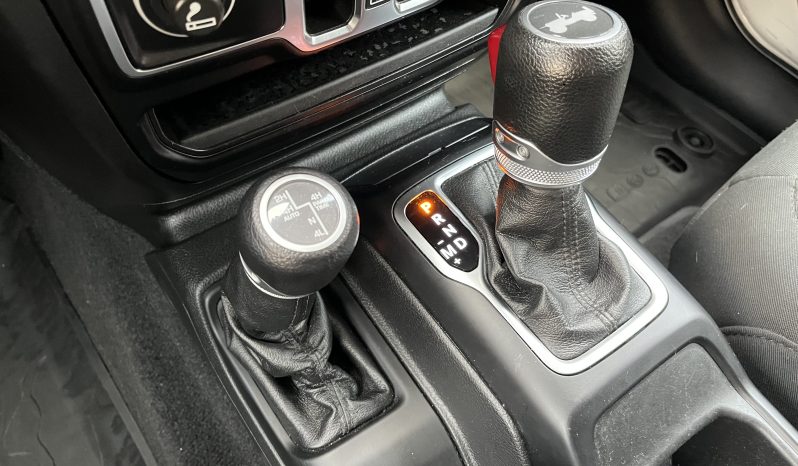 Jeep Wrangler — foto 20 de 40