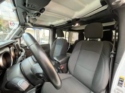 
										Jeep Wrangler 2022 completo									
