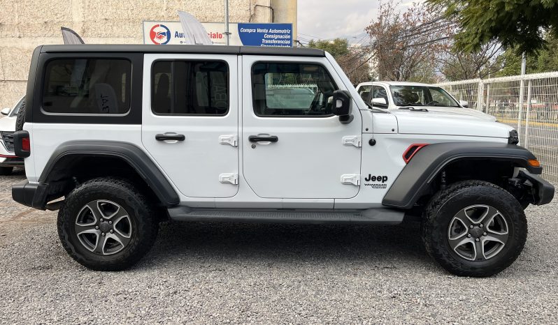 Jeep Wrangler — foto 3 de 40
