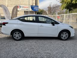 Nissan Versa — foto 21 de 40