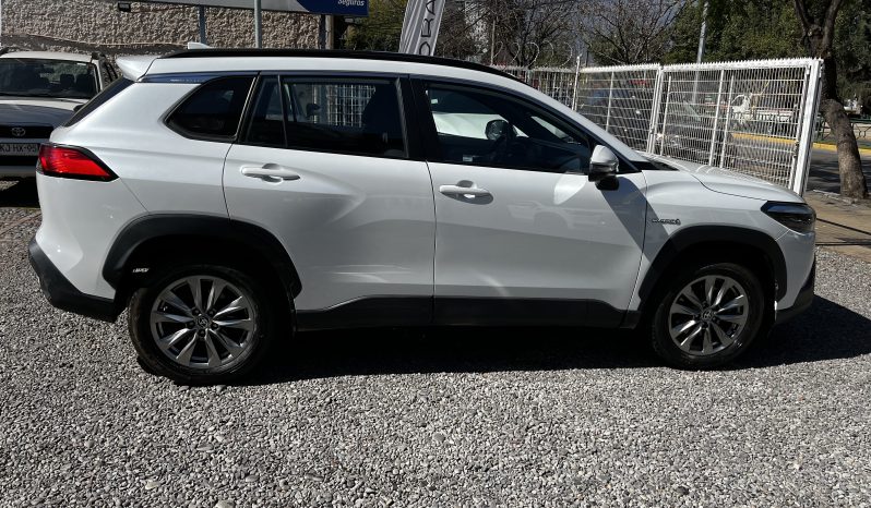 Toyota Corolla Cross — foto 3 de 40