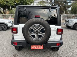 Jeep Wrangler — foto 29 de 40