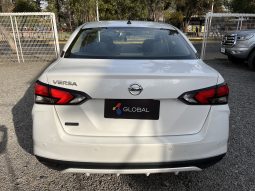 Nissan Versa — foto 23 de 40