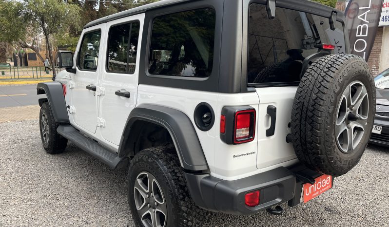 Jeep Wrangler — foto 6 de 40