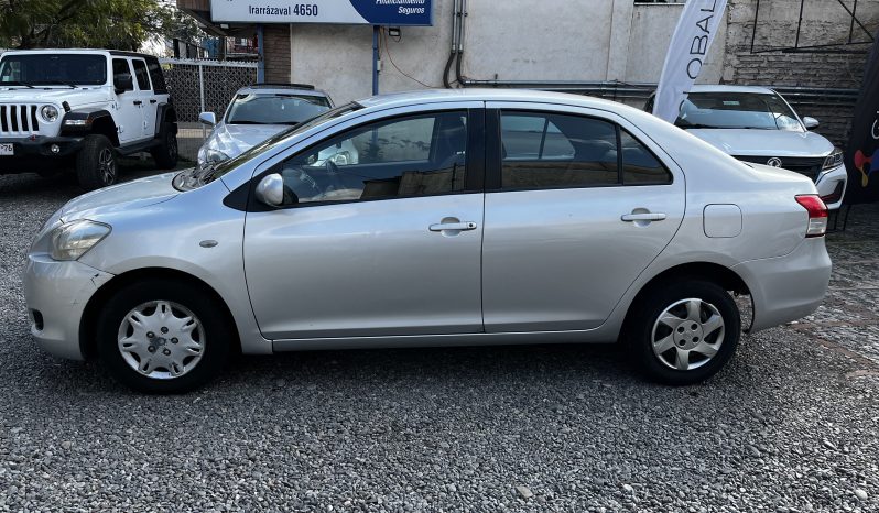 Toyota Yaris — foto 7 de 40