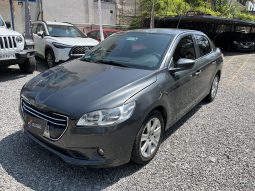 
										Peugeot 301 | ALLURE HDI | 2017 completo									